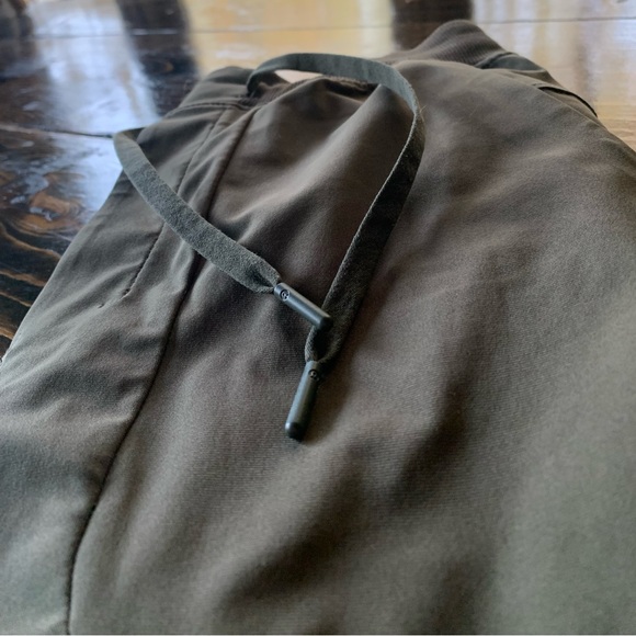 Lululemon ABC joggers - Picture 4 of 4